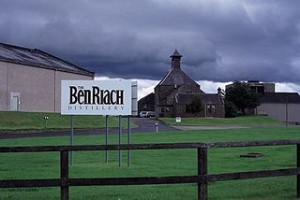 320px-Benriach_Distillery